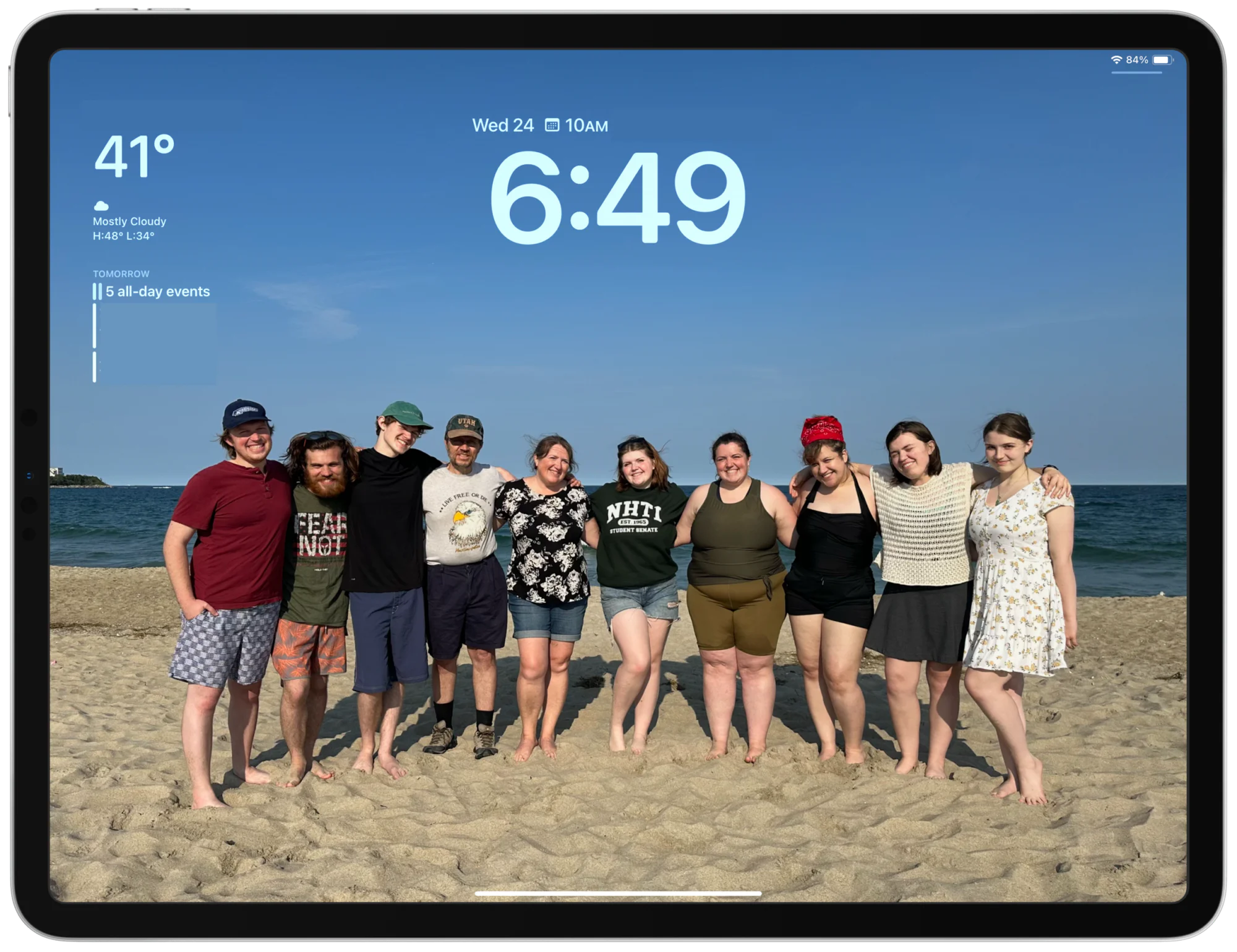 A simple, beautiful, lock screen on the iPad!